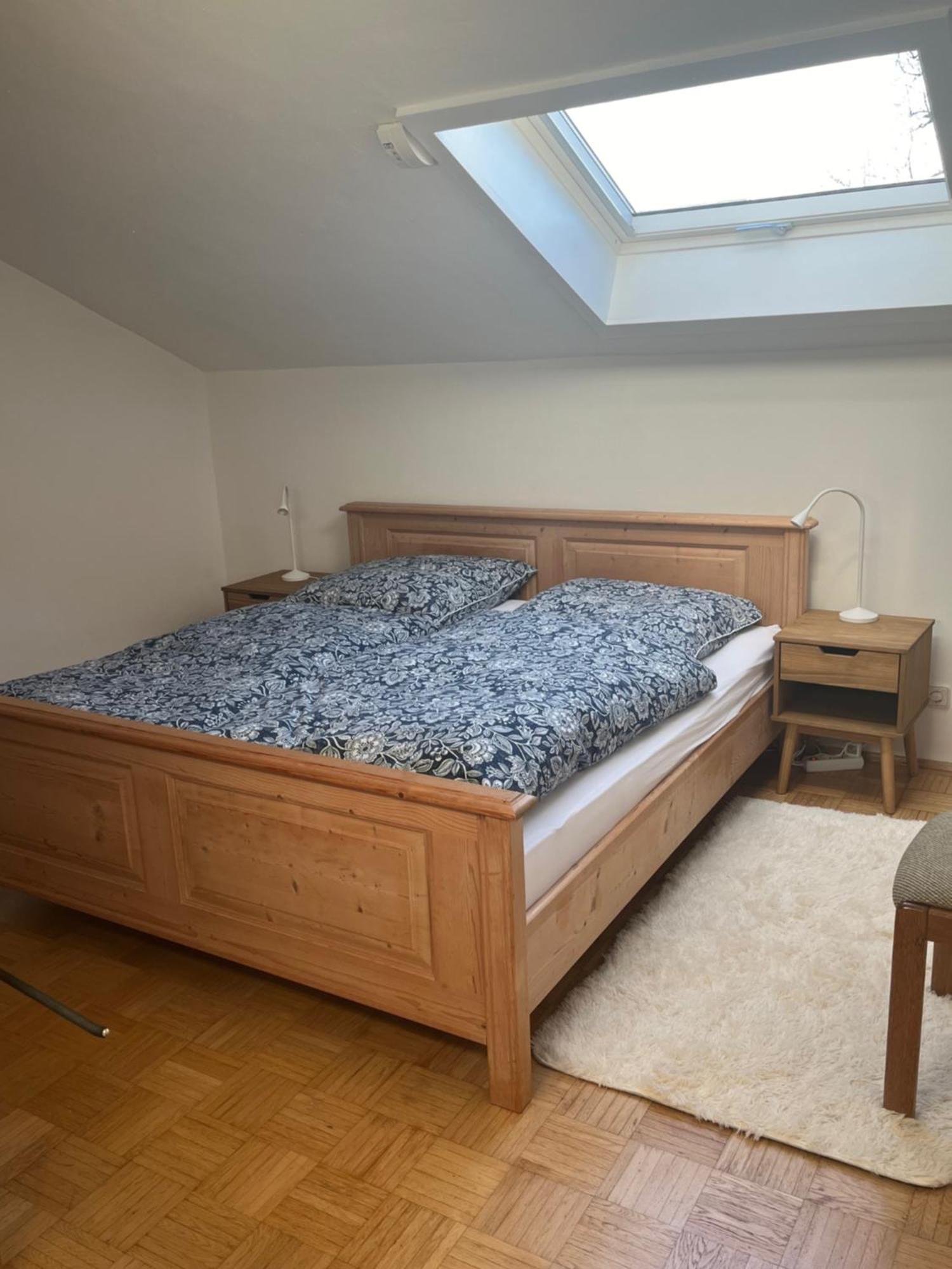 Helle, Ruhige Ferienwohnung Mit Balkon Bad Tölz Esterno foto